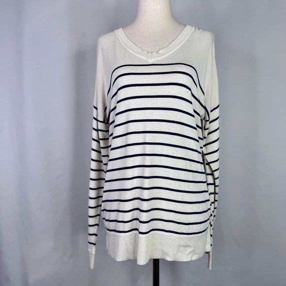 Talbots Oversized V-Neck lightweight sweater ivory navy stripes M - Picture 1 of 8